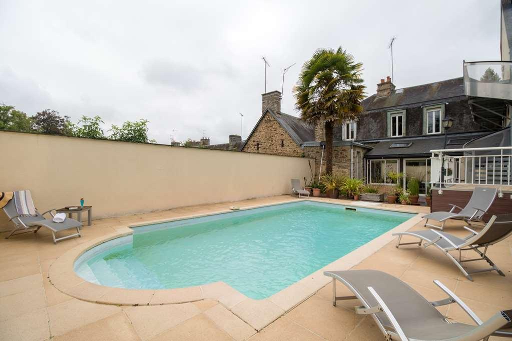 Brit Hotel Le Cygne Saint-Hilaire-du-Harcouët Facilități foto